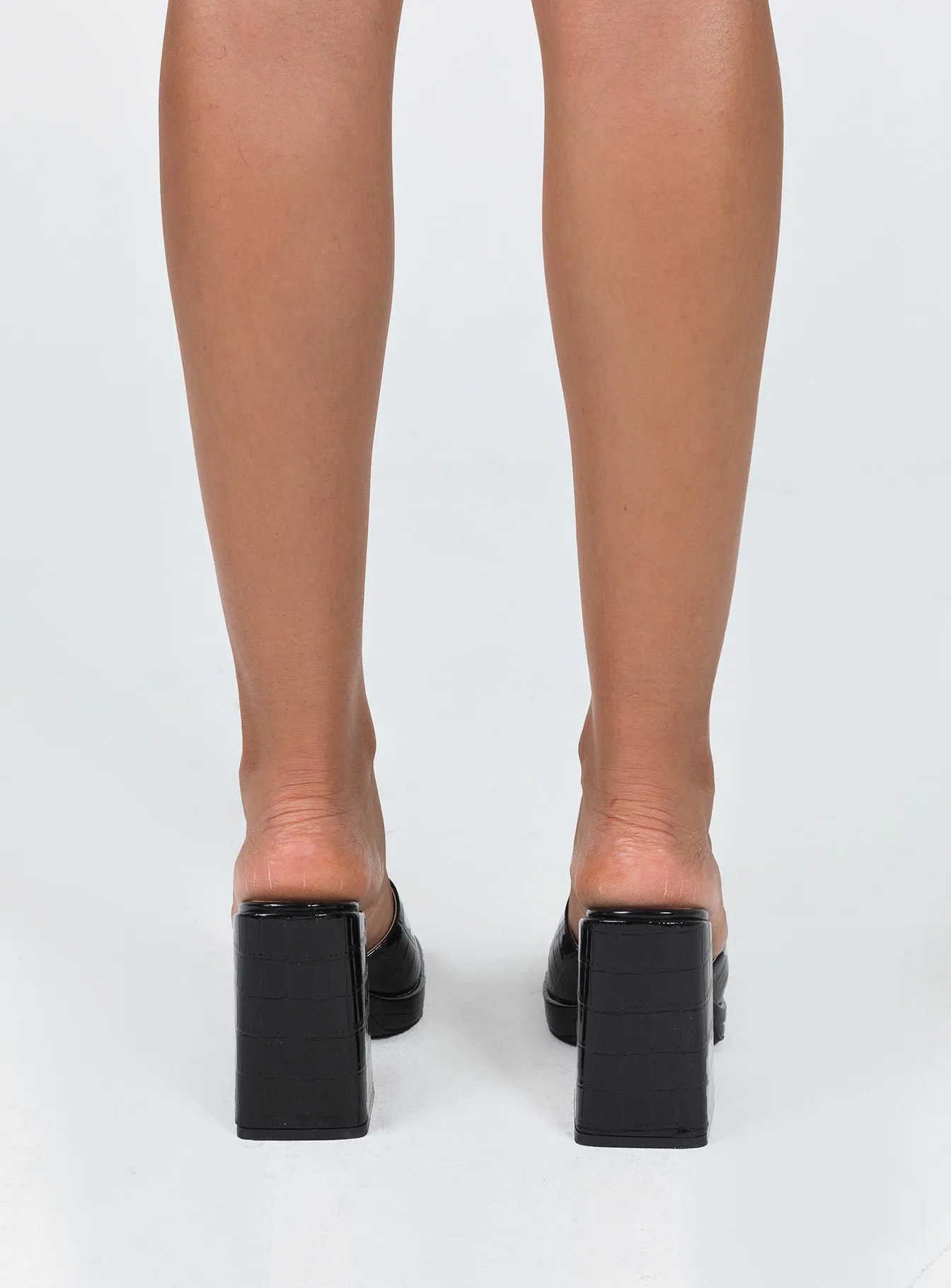 Elegant Slip-On Heels Marlon Heels Black