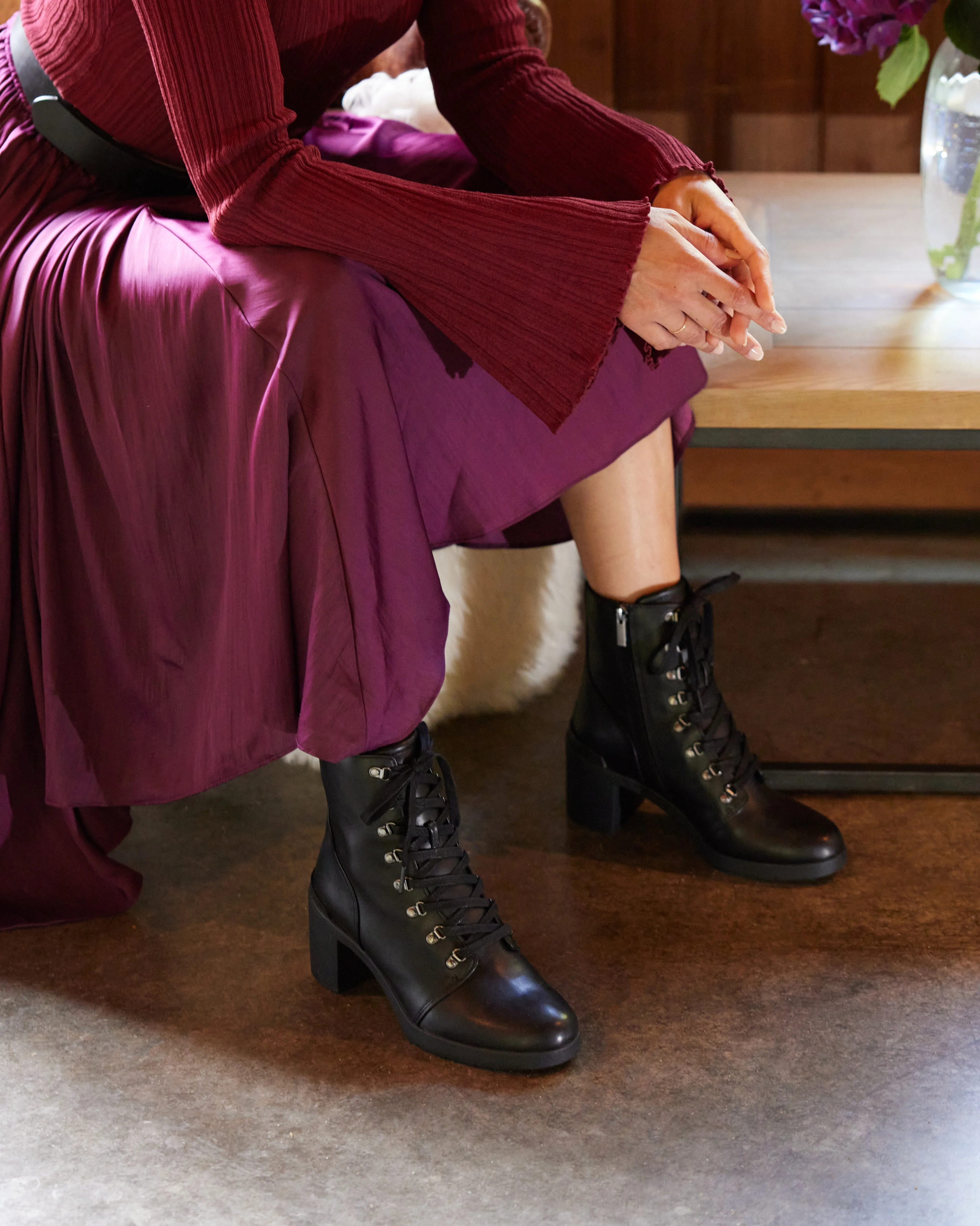 Compression Molding Comfortable toe box Metropolis Lace