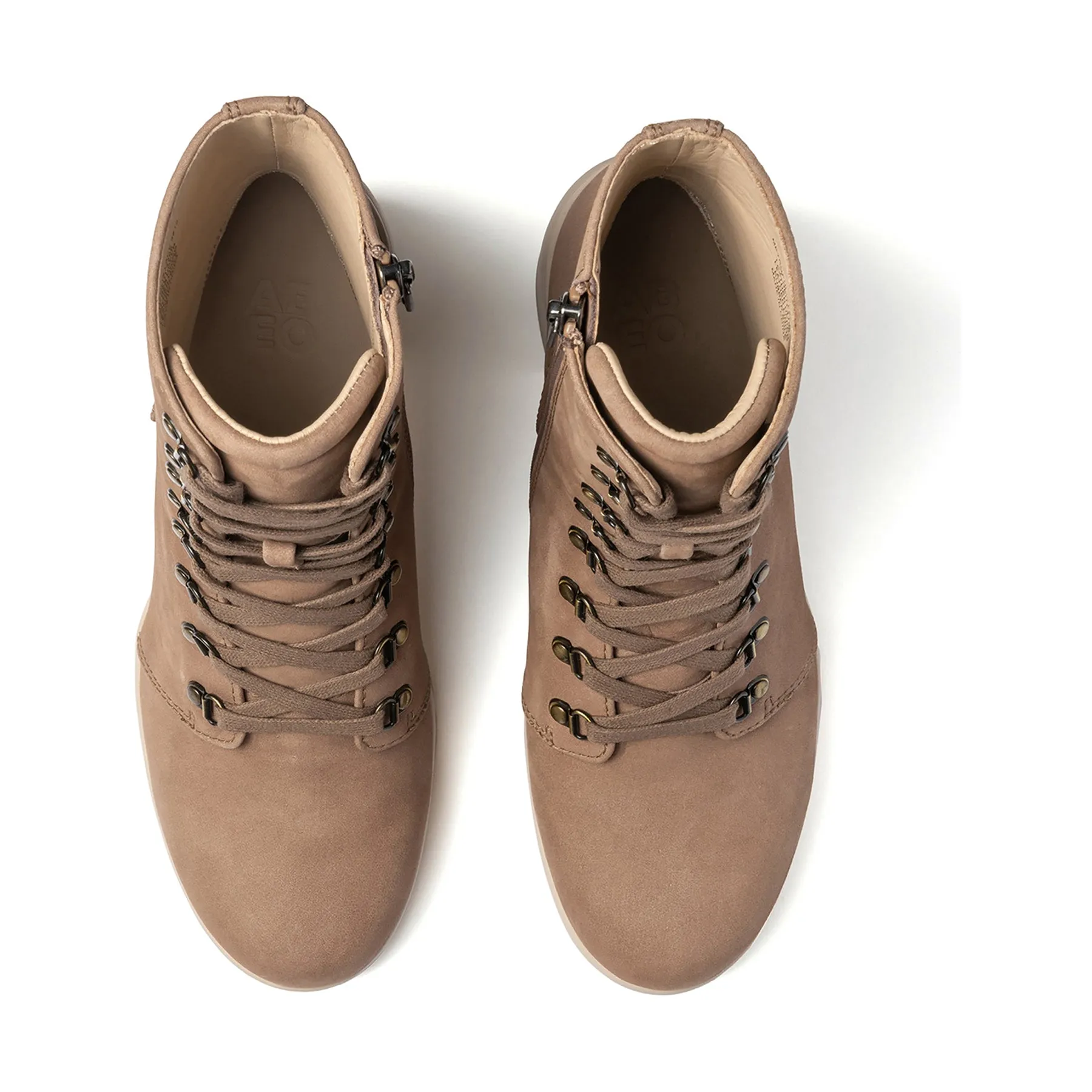 Metropolis Lace Weather Proof Walking