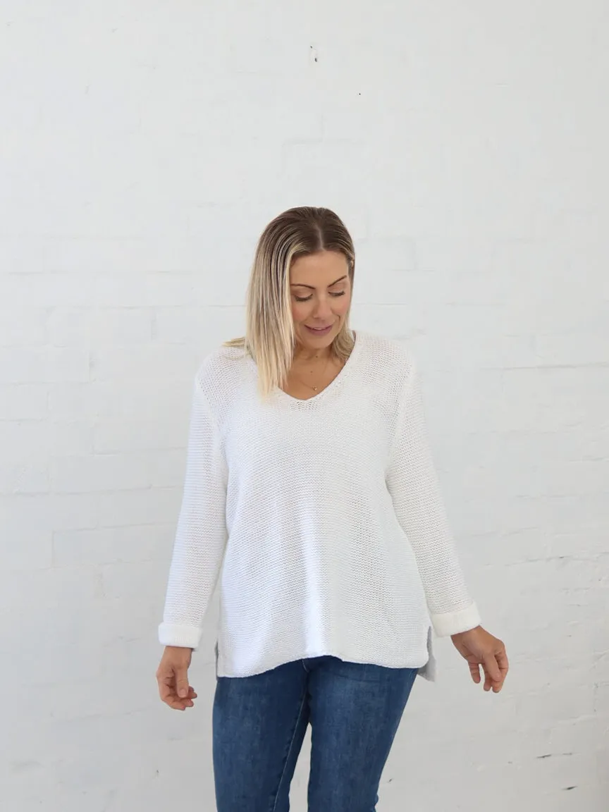 Sailah Knit - White Cool Weather All Fit Look