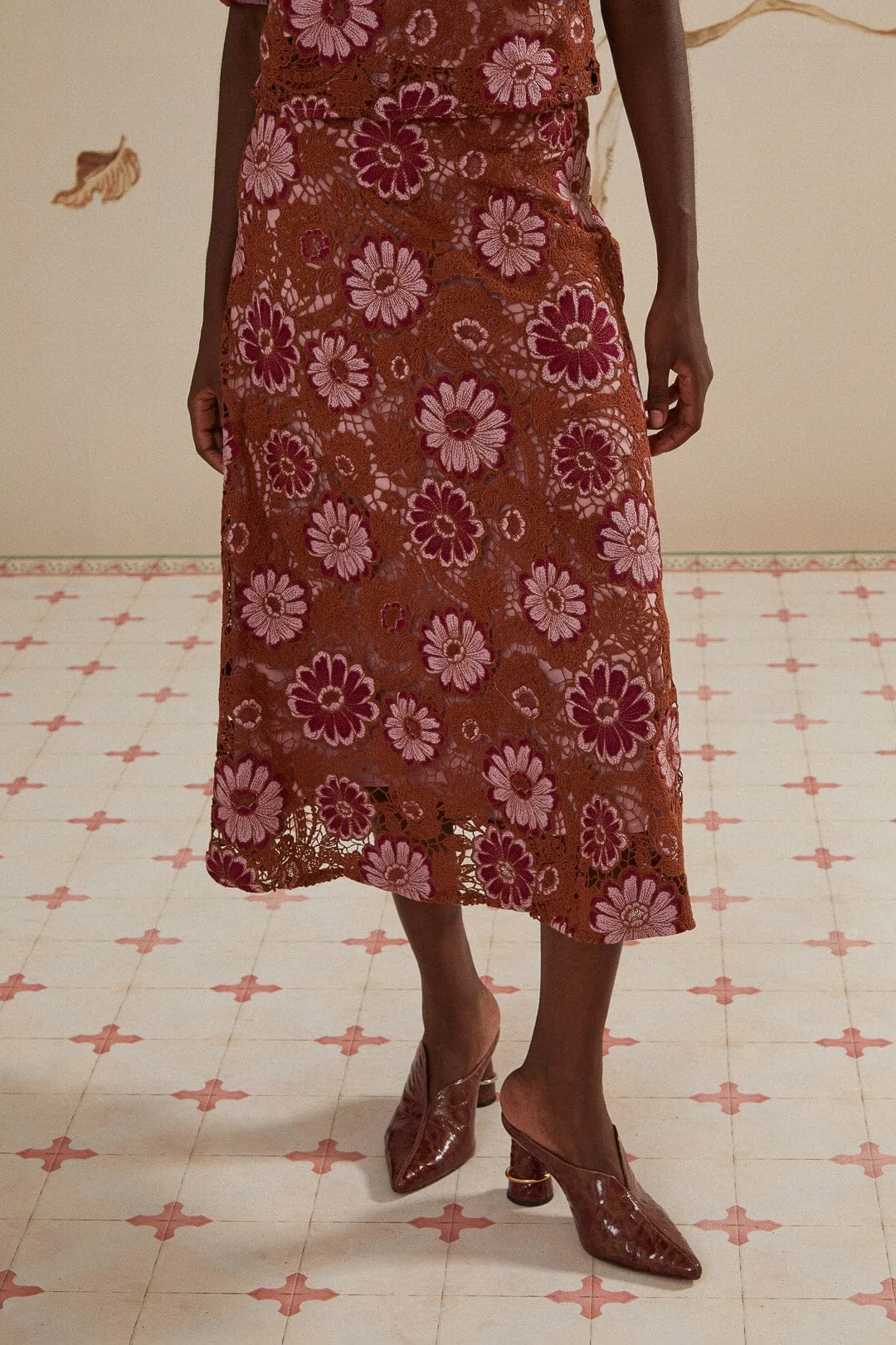 Gigi Tapestry Guipure Skirt Red Carpet Look