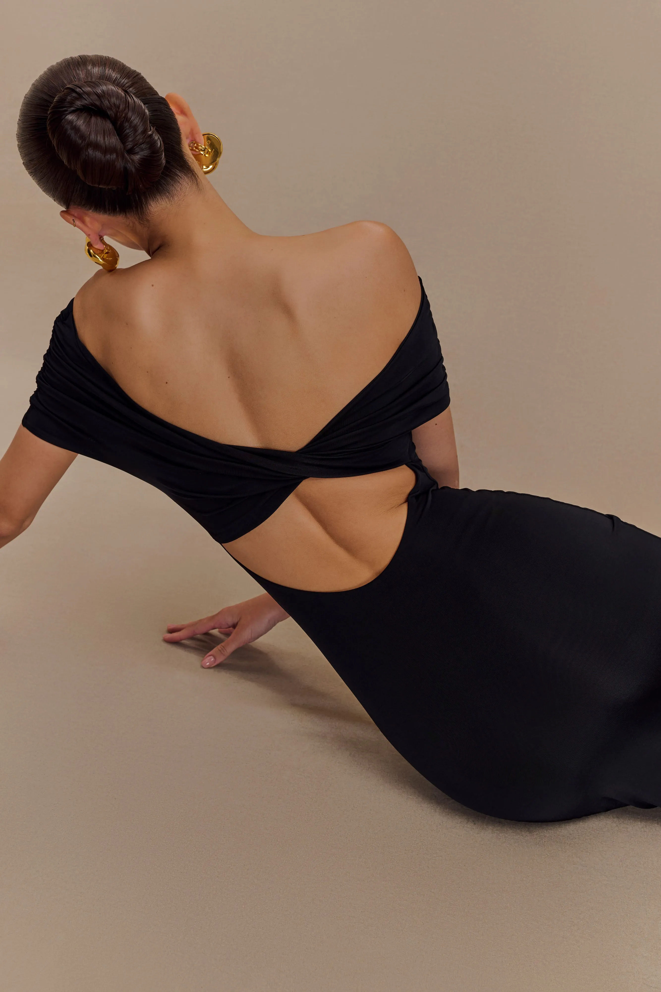 Imogen Off Shoulder Slinky Maxi Dress - Black Odor-Control