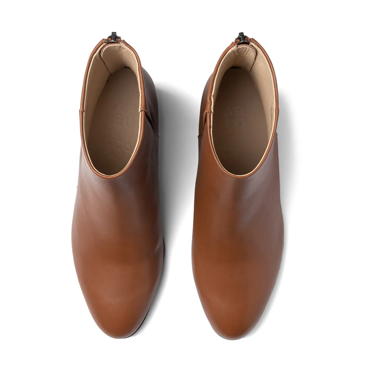 Plaza Back Zip Metatarsal heel cup Padded Interior Comfort Seeker