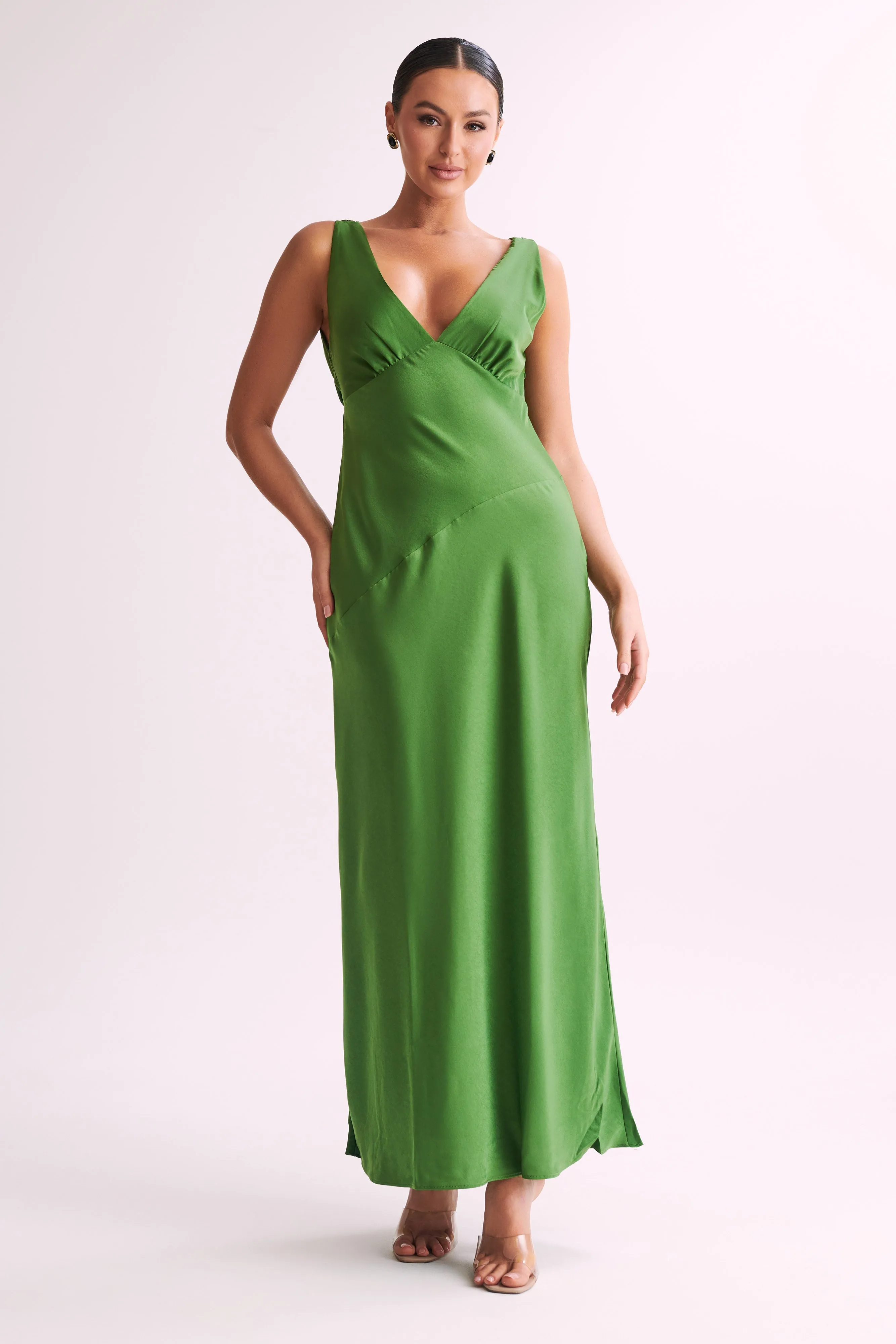 understated look Nadia Maxi Satin Dress With Back Cowl - Emerald