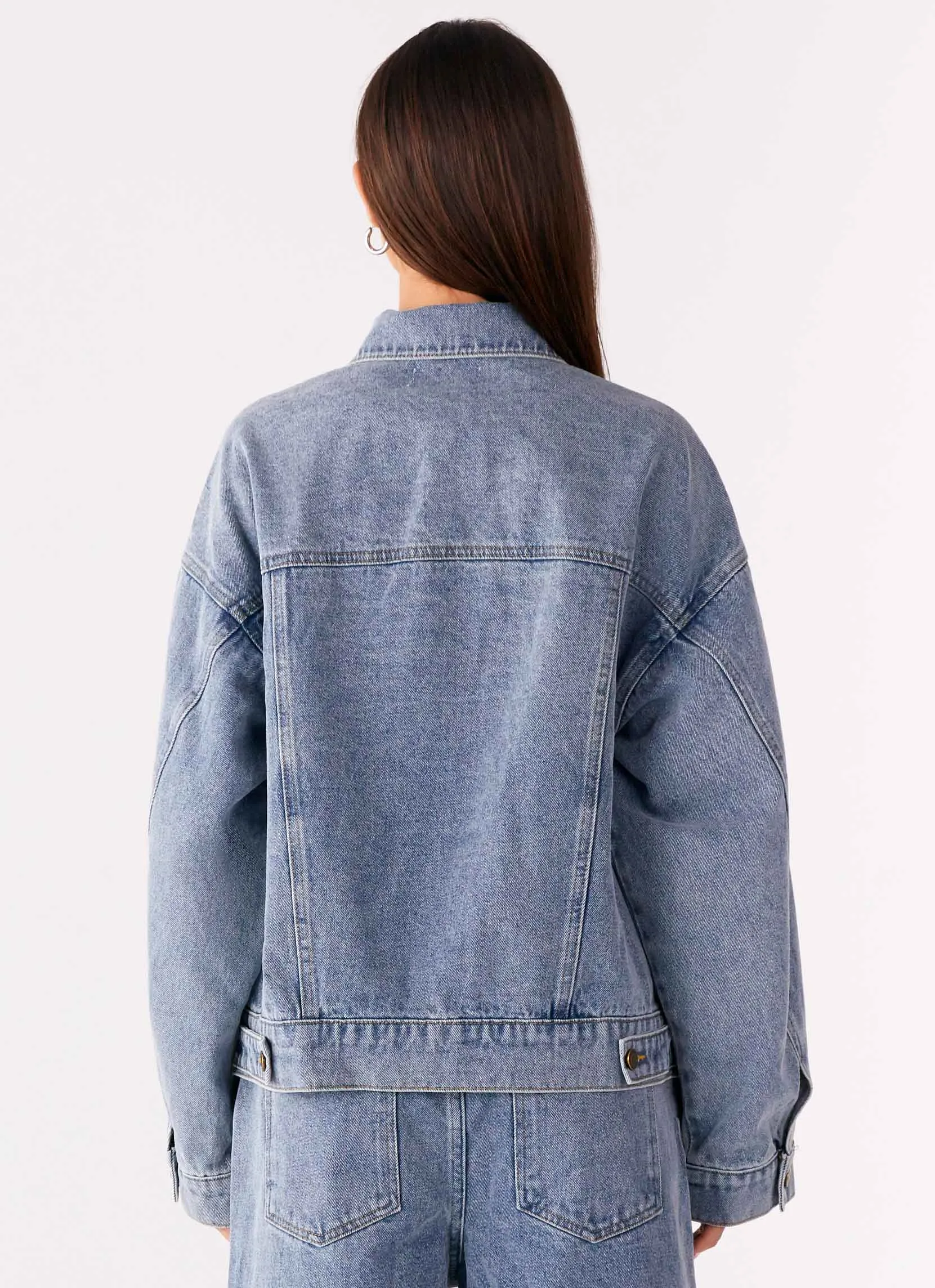 Glossy Finish Tailored Silhouette Orleans Oversized Denim Jacket - Blue