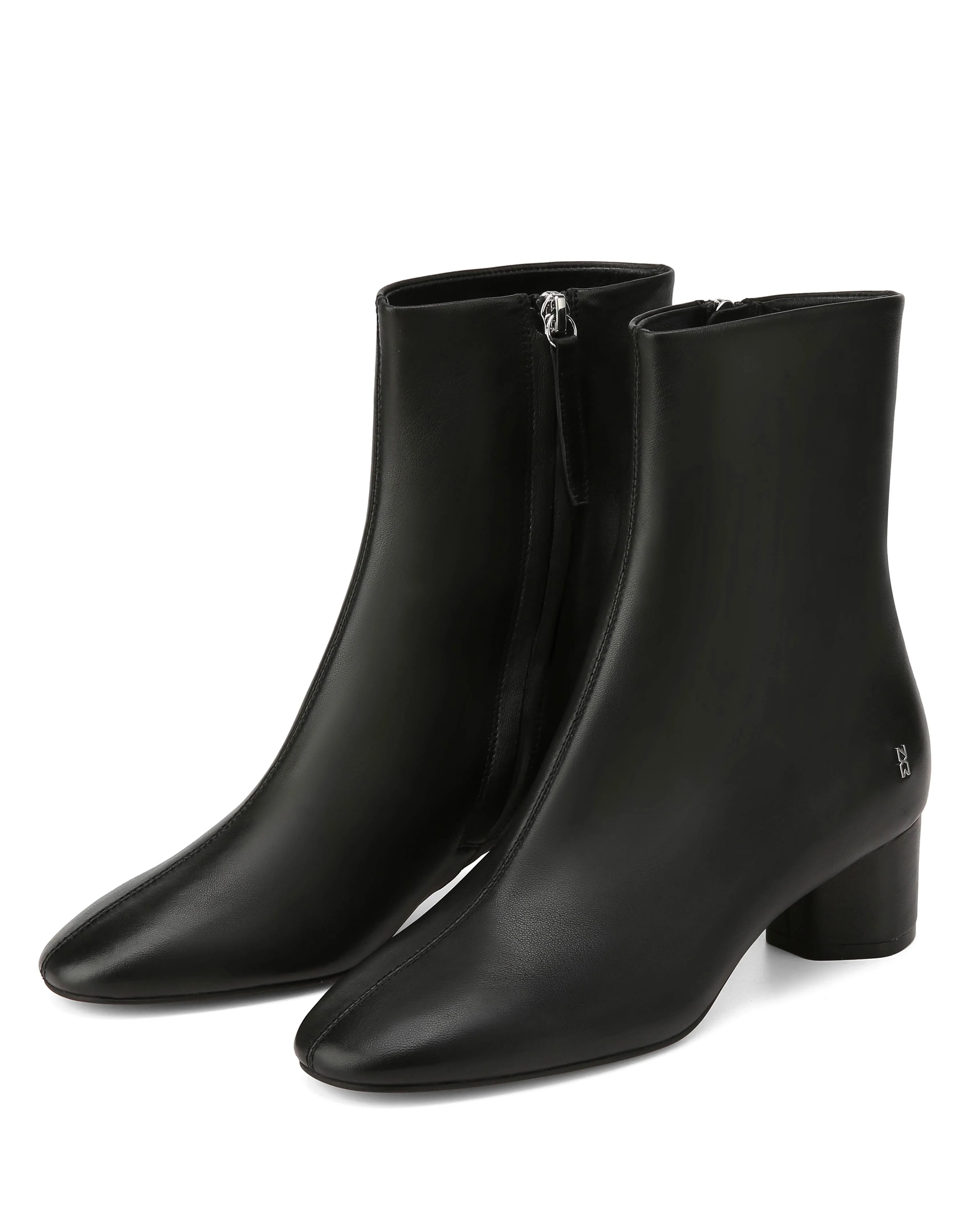 Alyssa Black Leather Quick Dry Technology