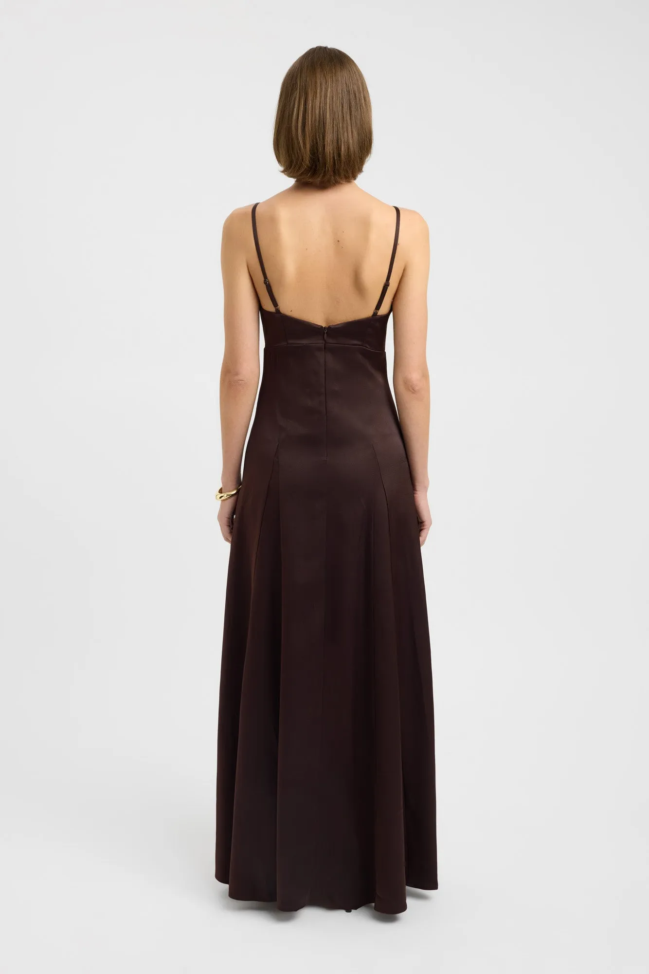 Palermo Vee Maxi Dress Timeless Waist Fit Rooftop-Event