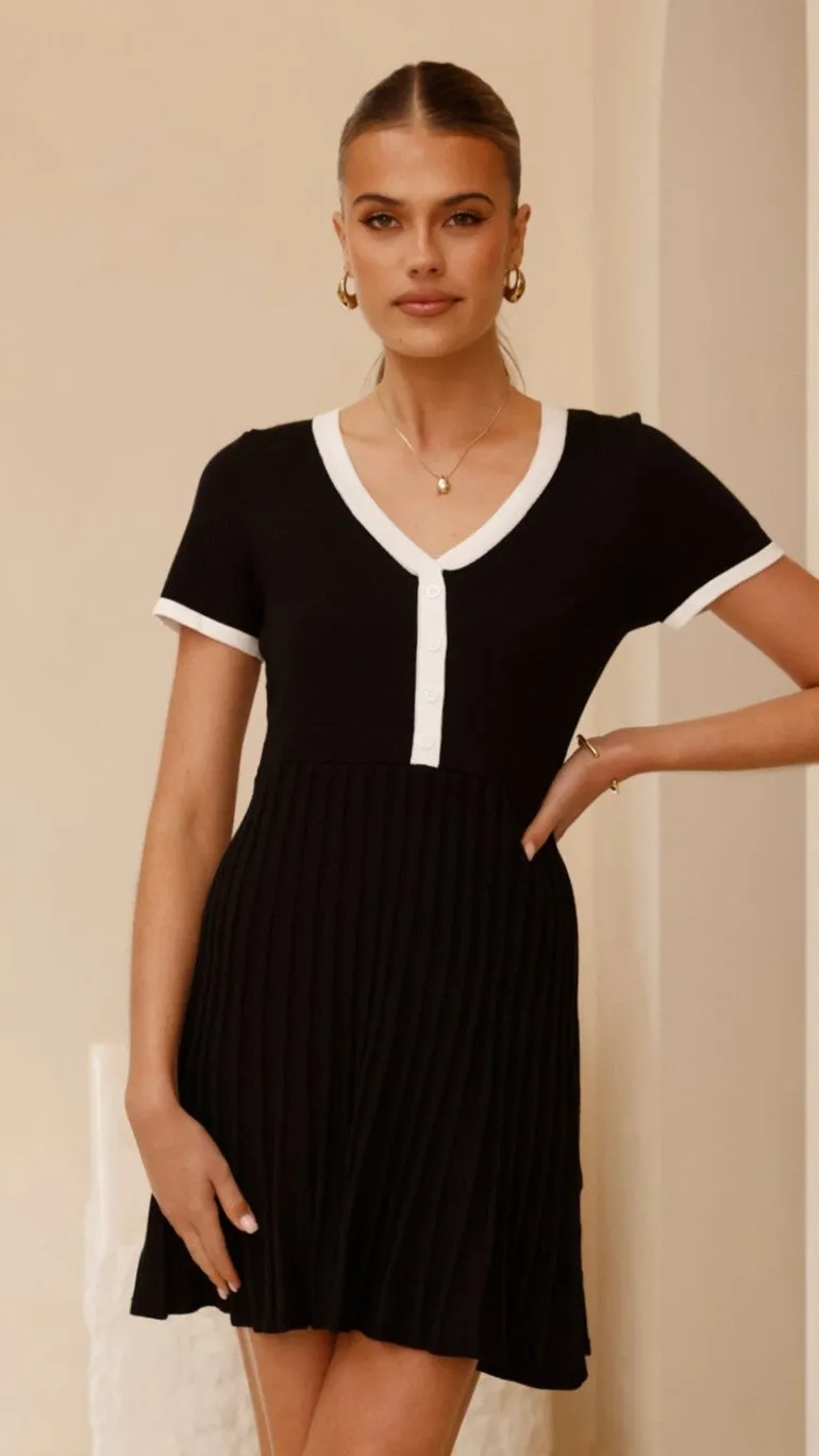 Trendy midi dress Timeless Layering Kaylee Pleat Dress - Black