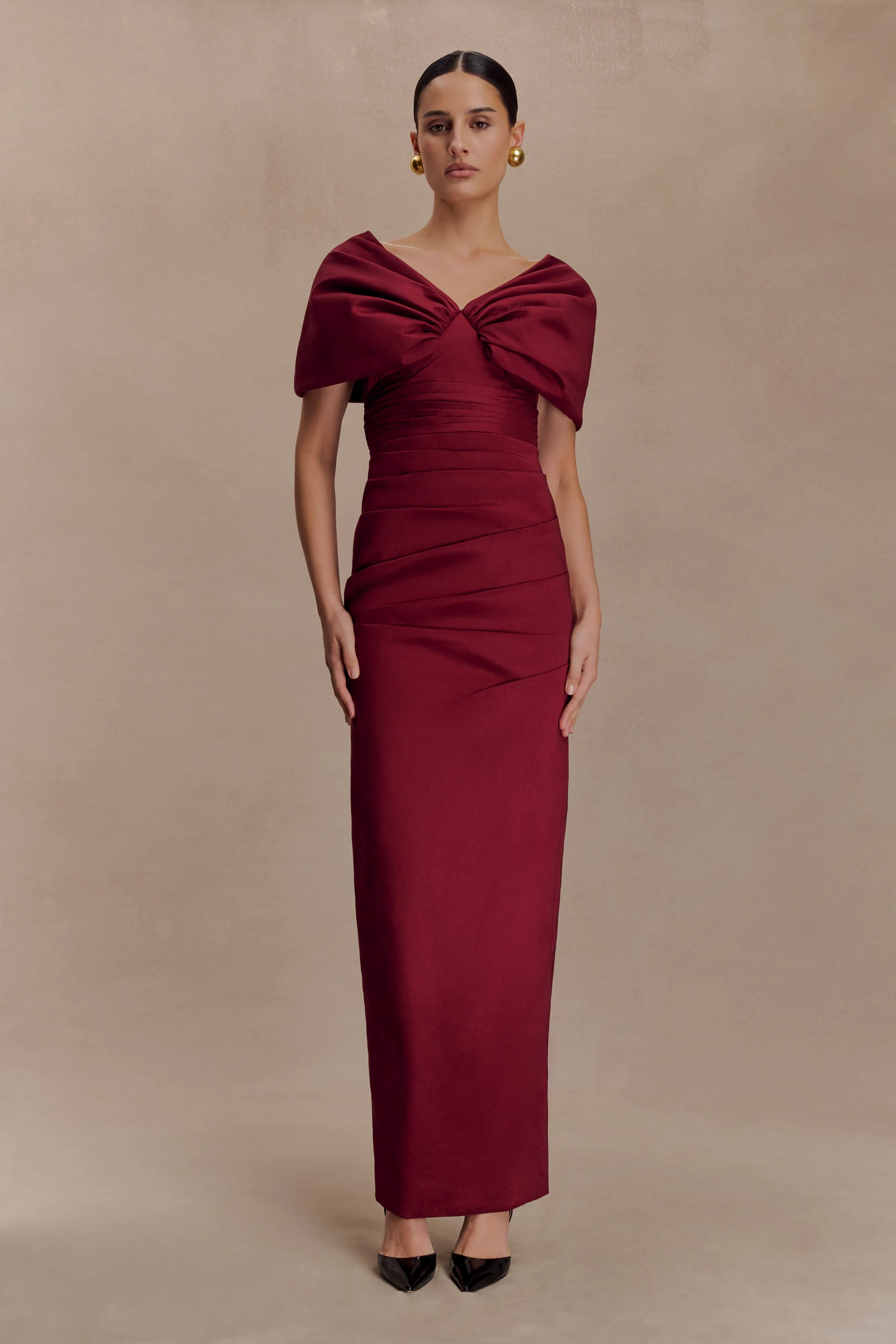 Playful design piece Cozy Comfort Thelma Bardot Maxi Dress - Wine
