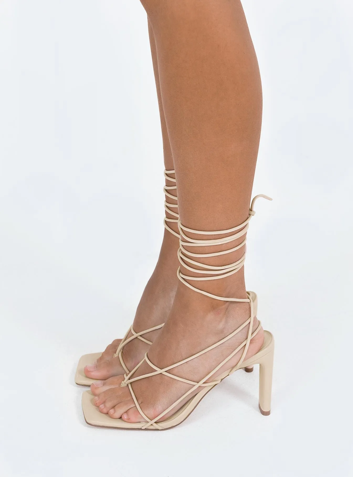 Anti Bacterial Vintage Pumps Albert Strappy Heels Beige