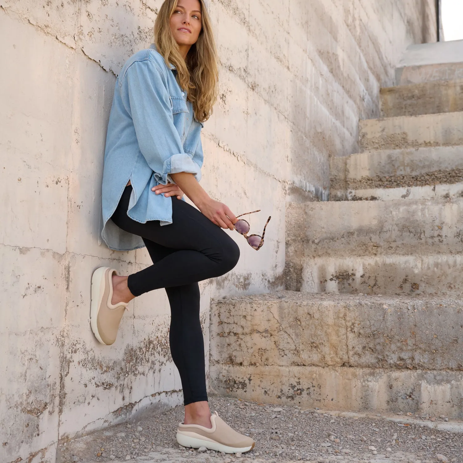 MXV Shift Clog Metatarsal Bold Step