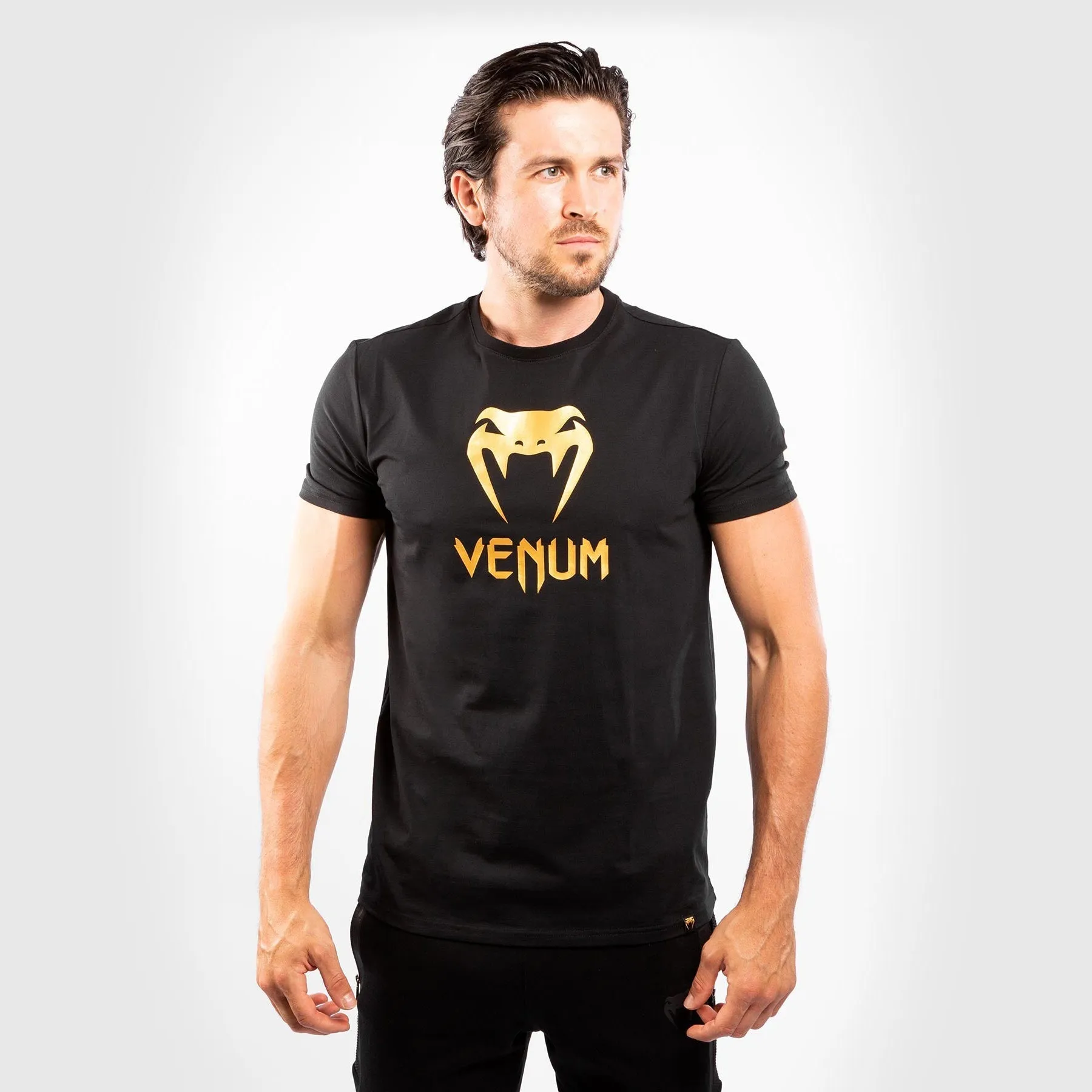 Venum Classic T-shirt - Black/Gold timeless OversizedSilhouette