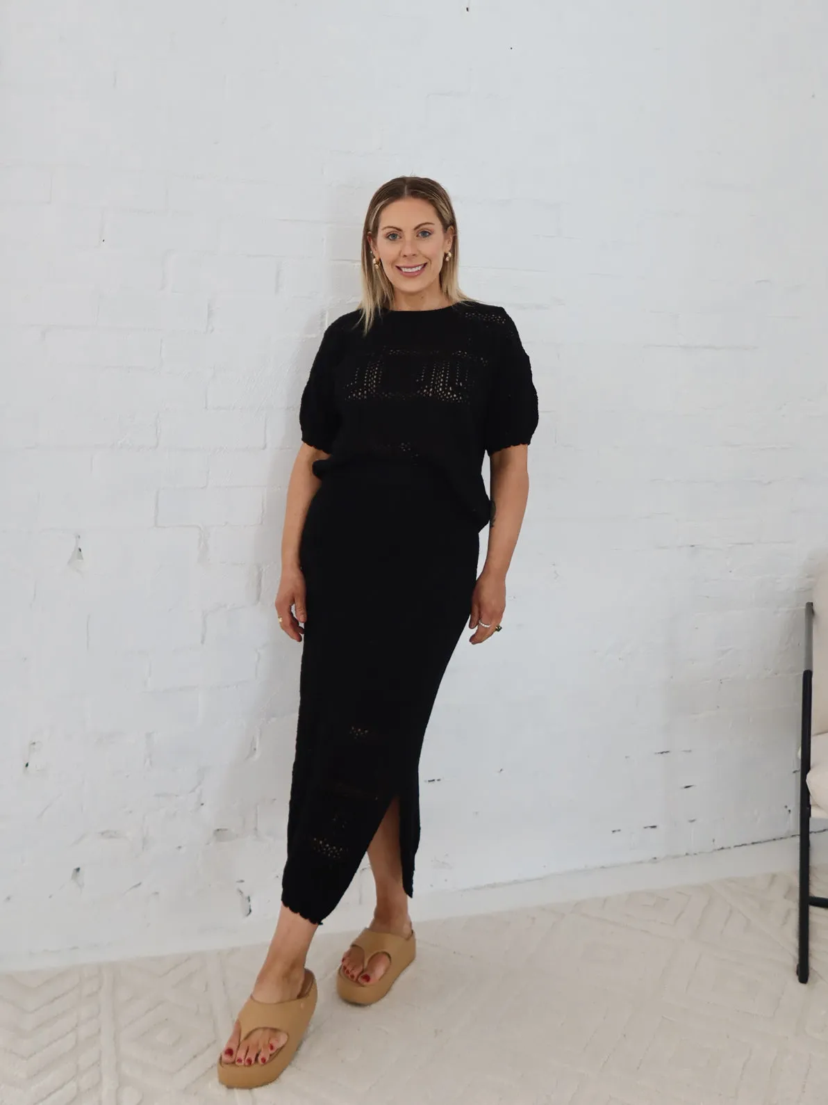 Embroidered Detail Radiance Crochet Skirt - Black