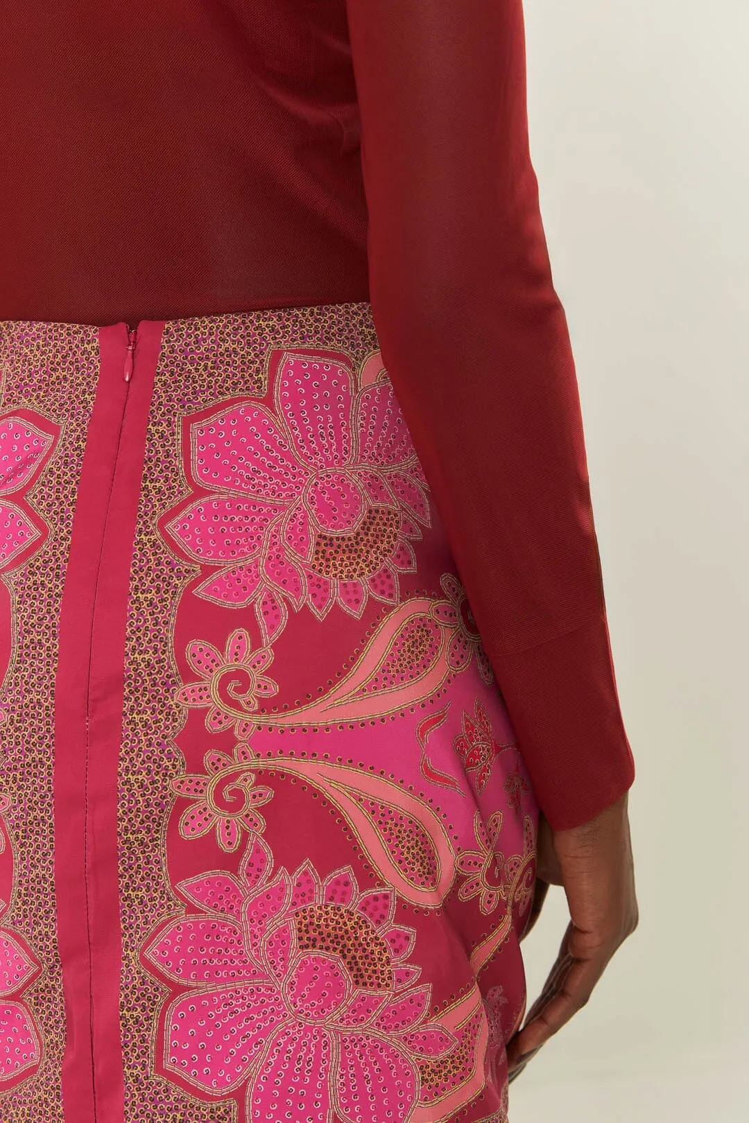 Outfit Focused Red Floral Glam Scarf Tie Gathering Mini Skirt