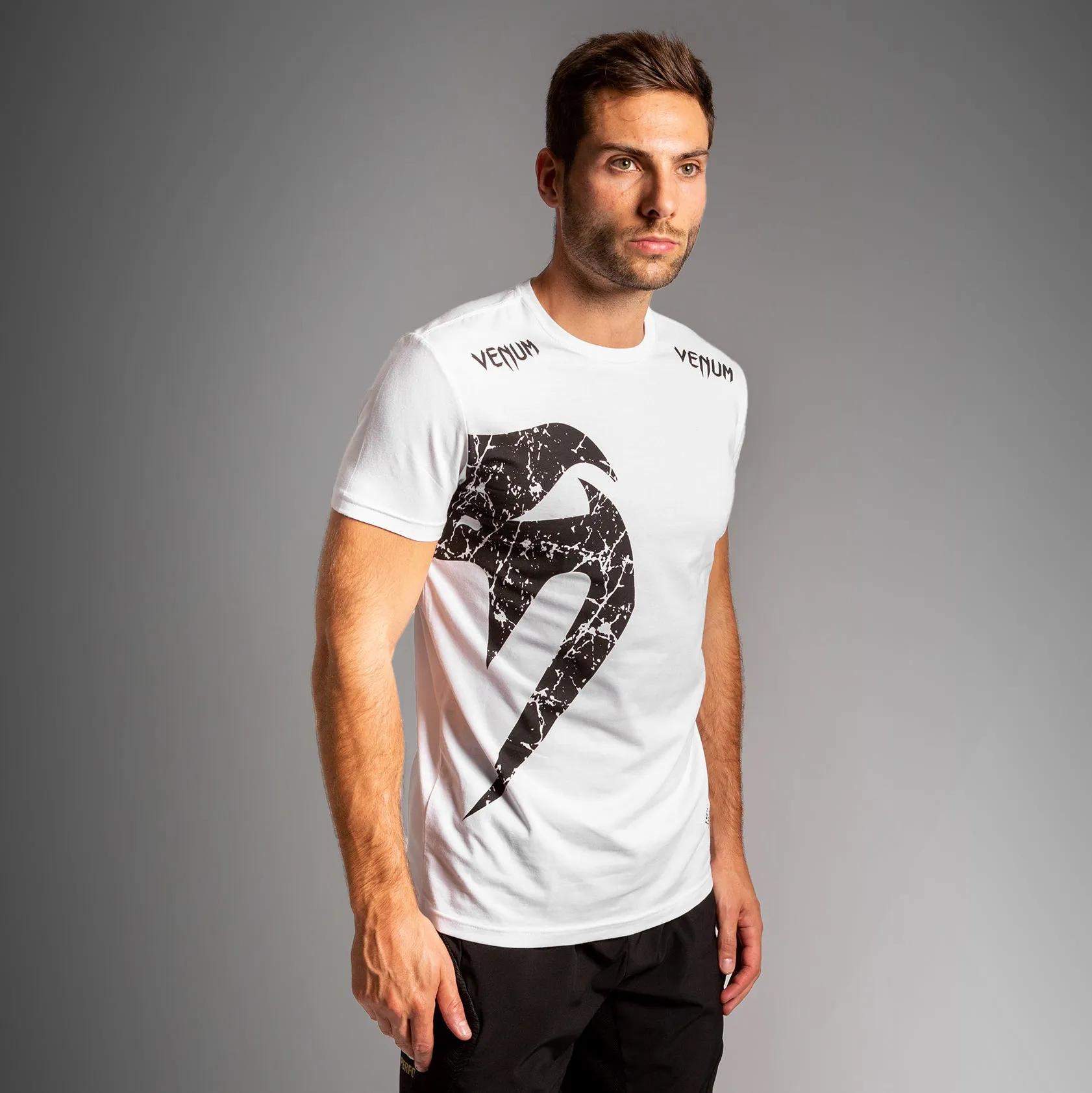 Venum Giant T-shirt - White Chic Comfort Style