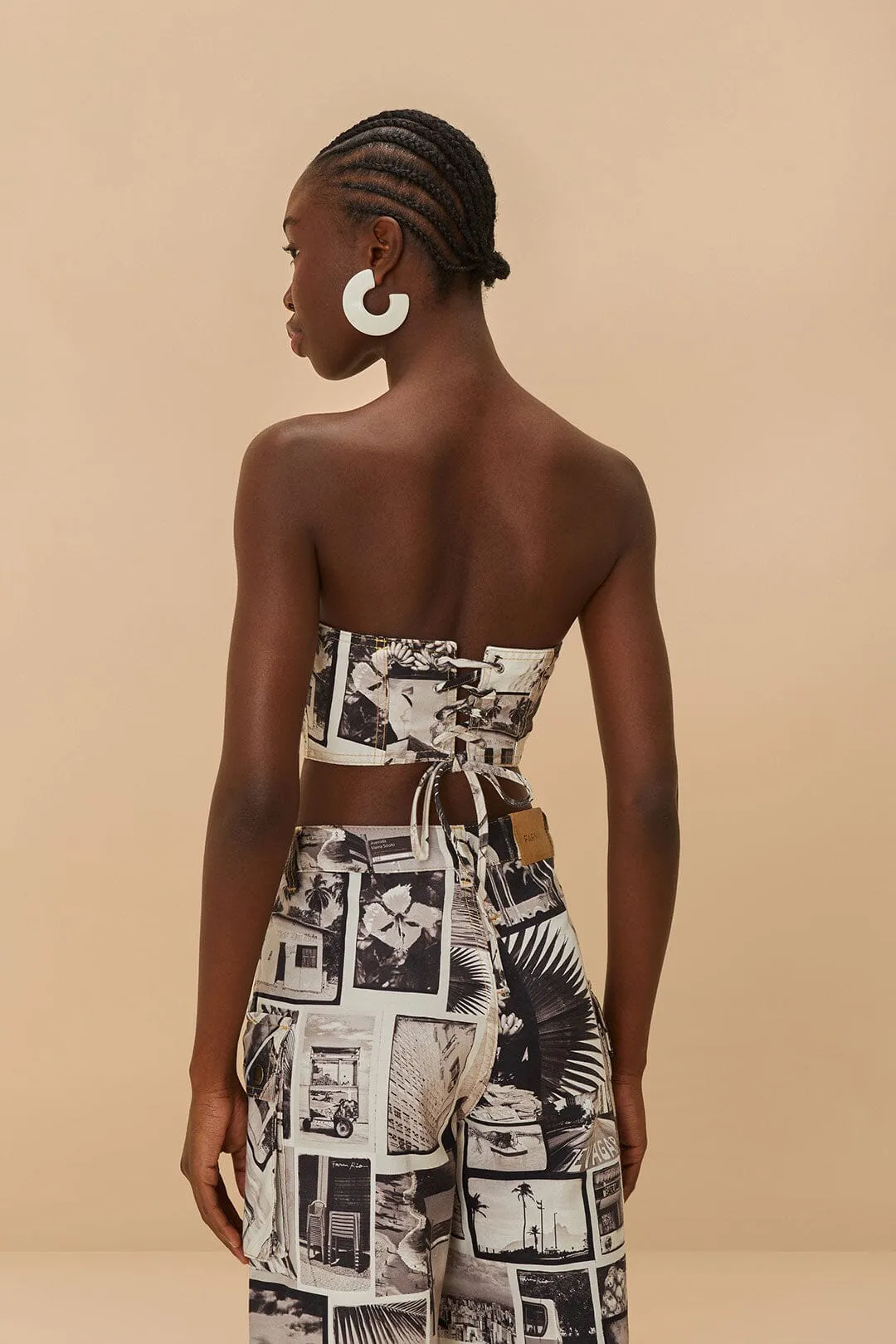 Adaptable Outfit Rio Noir Strapless Crop Top