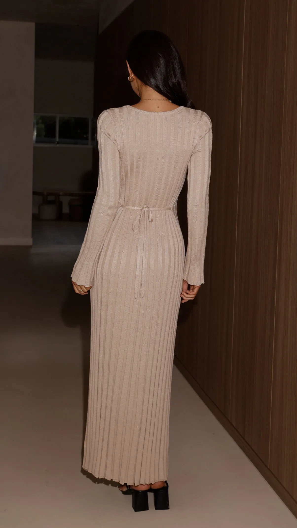 Cyra Long Sleeve Maxi Dress - Beige Tiered Skirt Stylish Fit