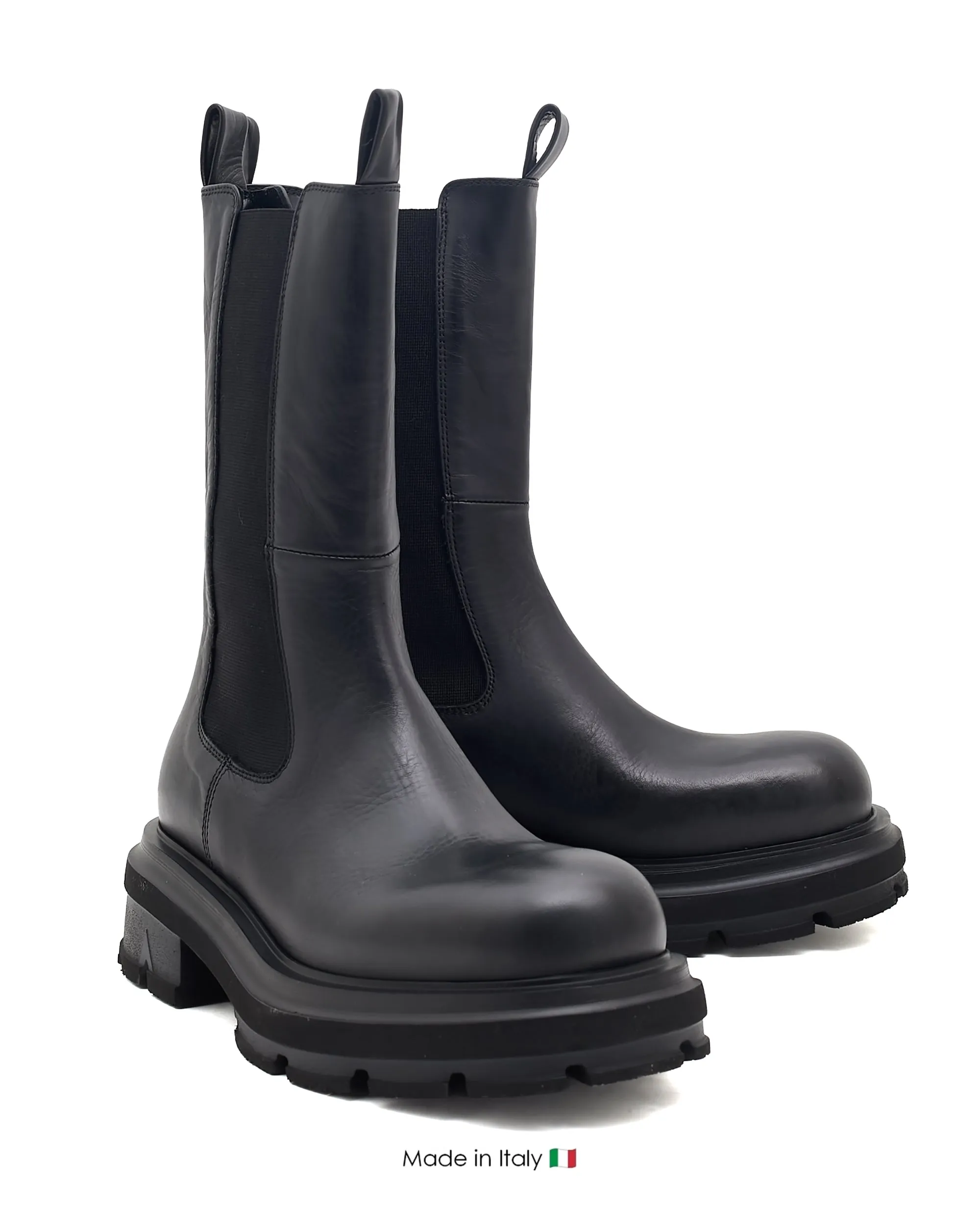 E4008 Black Boot Leather Seamless Comfort Trail Exploration Shock Absorbing Adventure Journey
