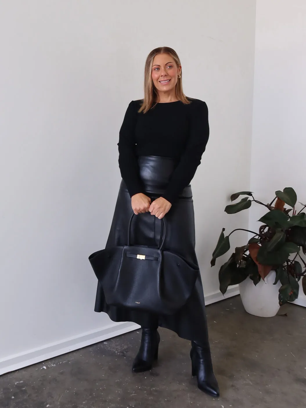 Roll Up Fasten Saffy Skirt - Black