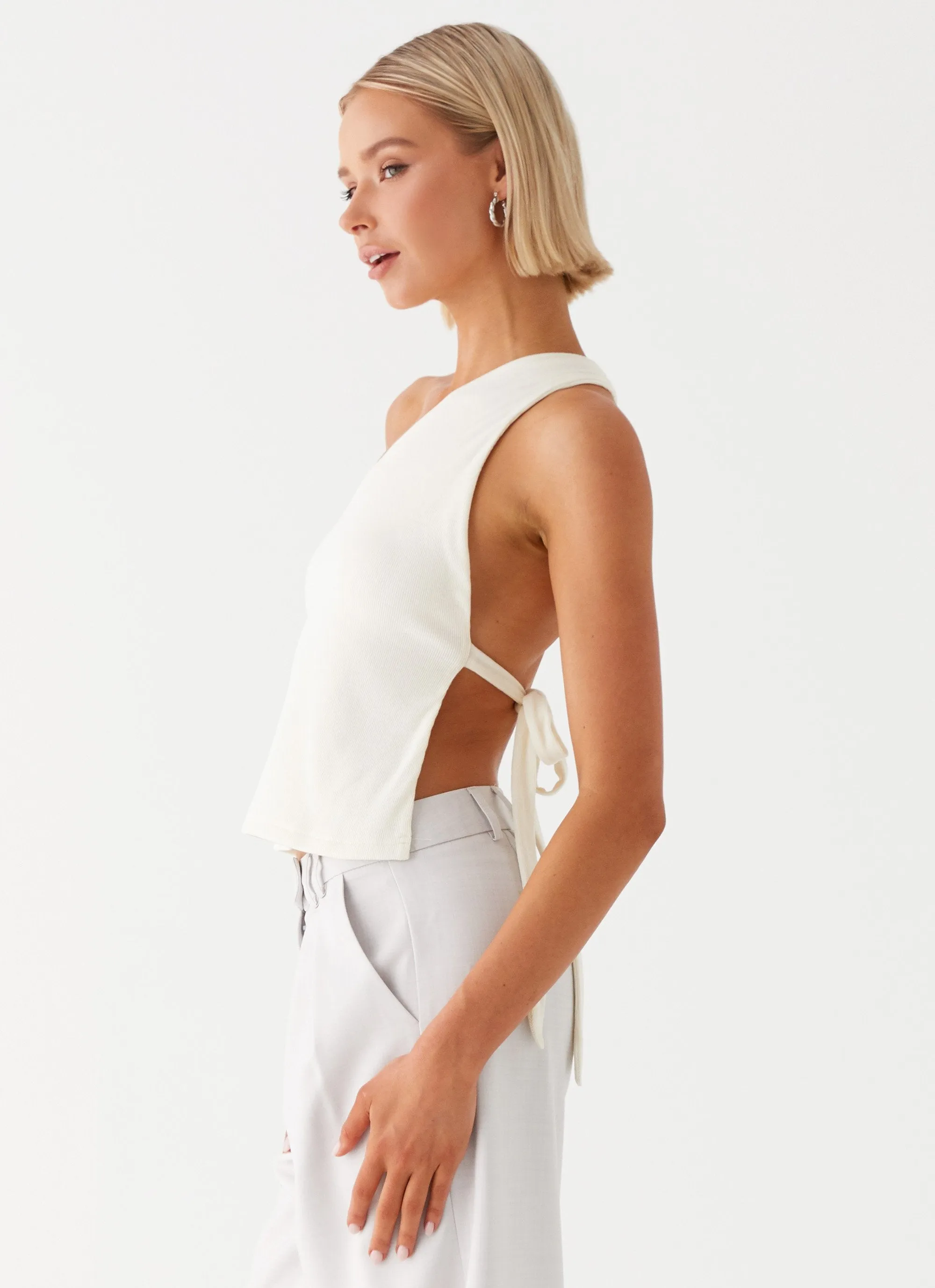 Safiya One Shoulder Top - White Stylish Choice