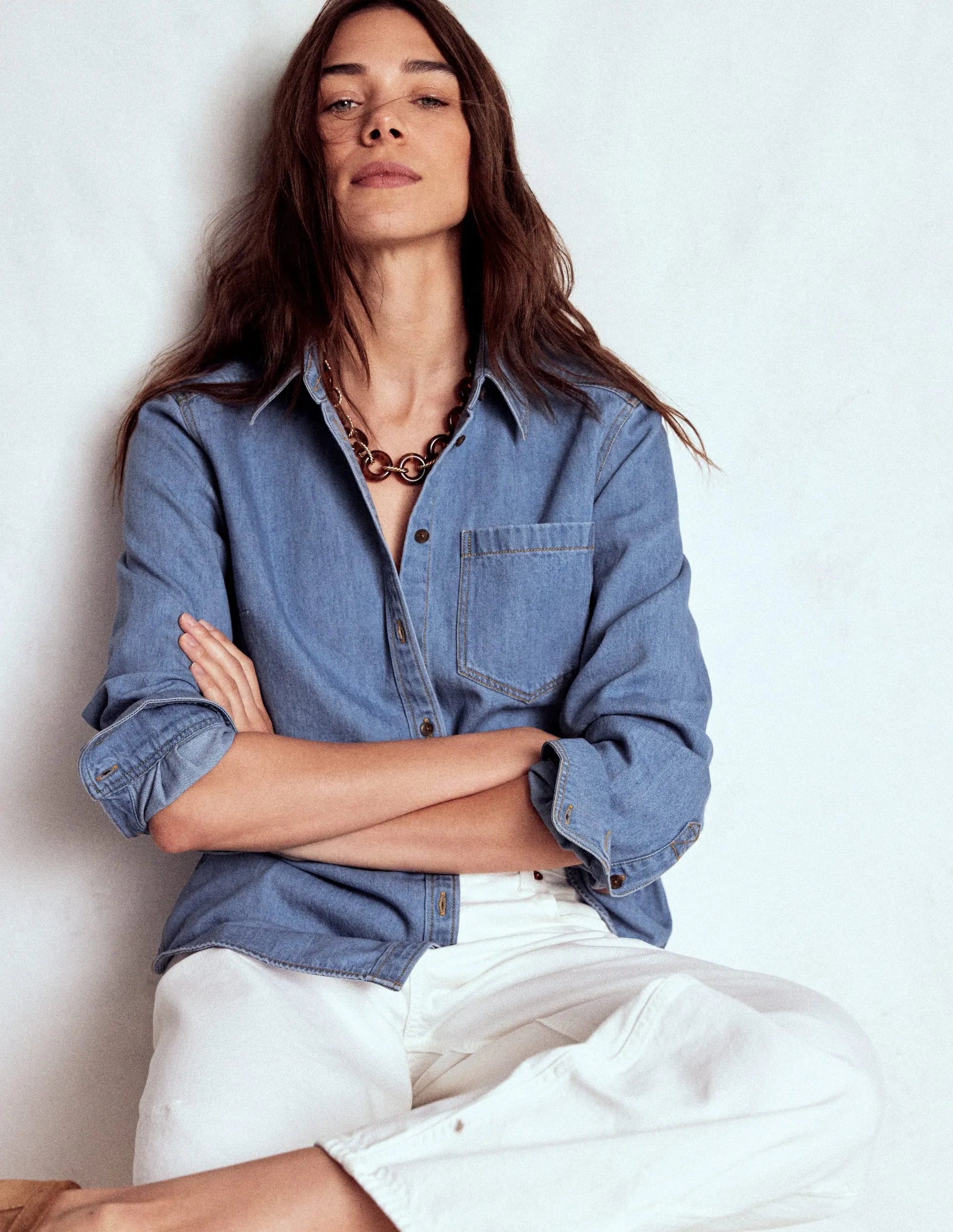 Curved Hemline Denim Shirt-Light Authentic