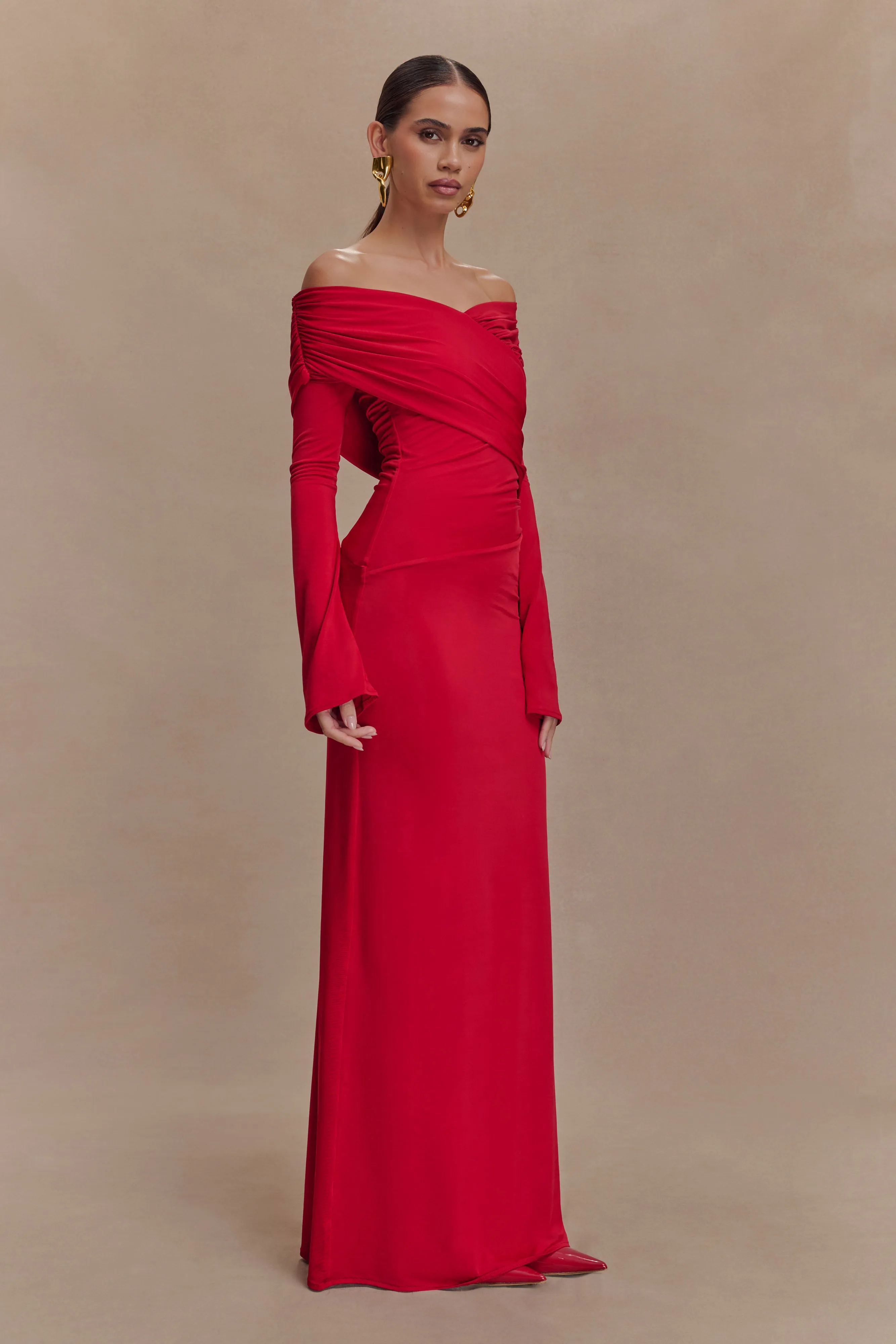 Delicate Edge Flattering Wearable Therese Off Shoulder Ruched Maxi Dress - Red