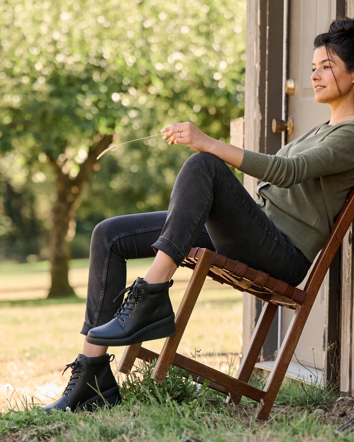 Passage Lace Up Metatarsal Feather Light Windy Weather Seamless Comfort Weekend Camping