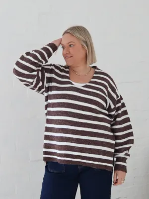 Breathable Liner Integration Cozy Interior Fleece Taryn Knit - Chocolate/White