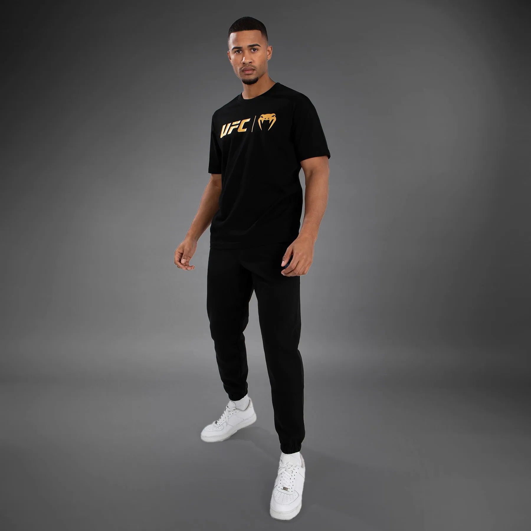 UFC Venum Classic  T-Shirt - Black/Gold Long Sleeve