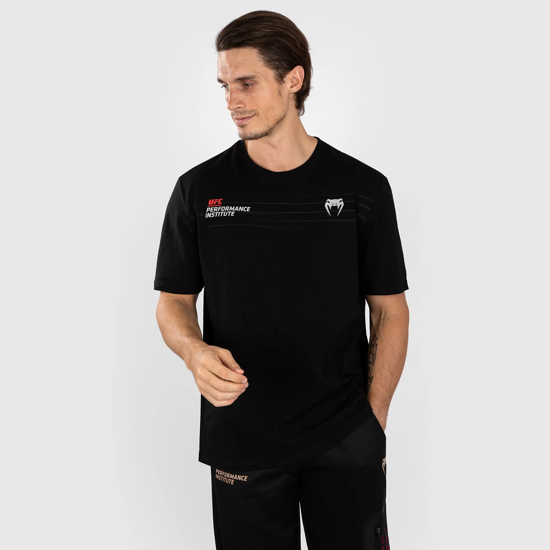 cotton material Casual Performance Fit UFC Venum Performance Institute 2.0 Men??s T-Shirt - Black/Red
