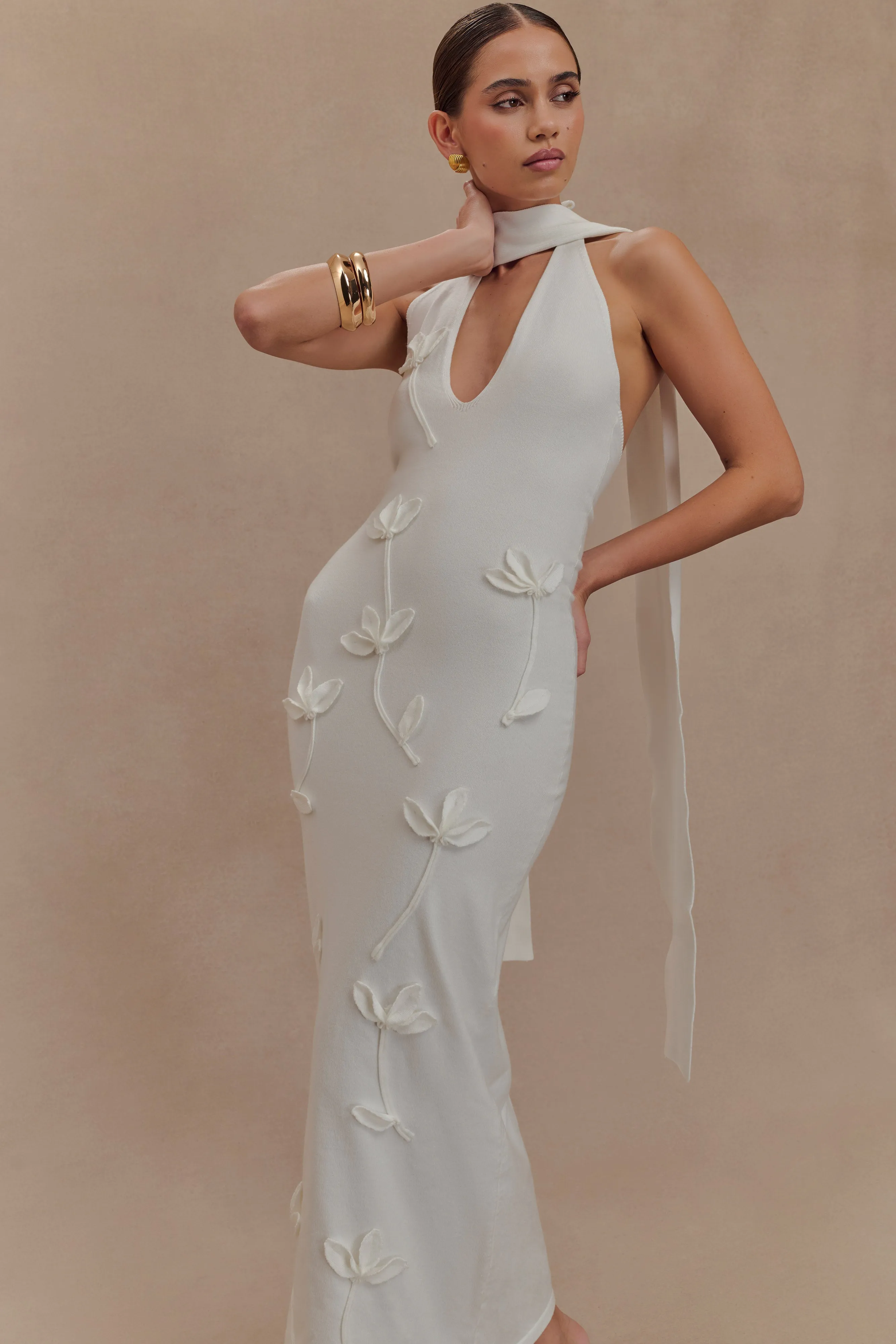 Fall Mood Transitional-Wear Wynn Floral Knit Midi Dress - White