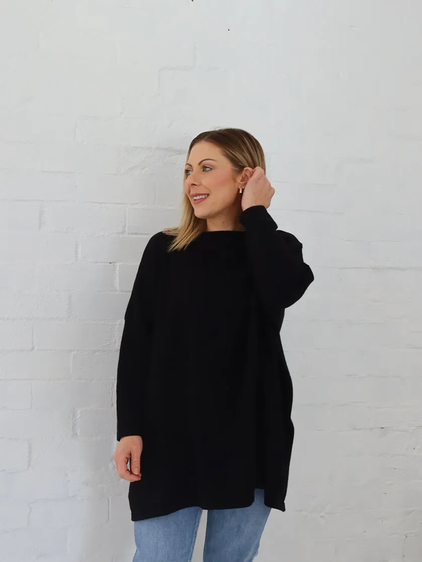 Sleek Texture Lightwear Look Avery Knit - Black