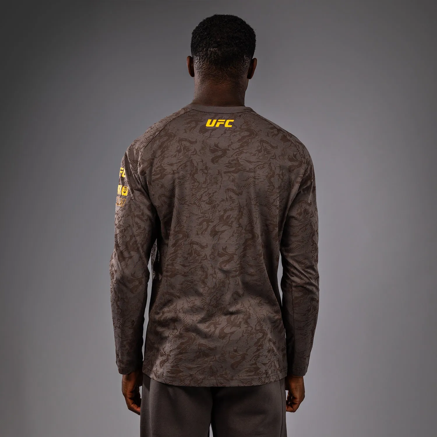 Light Stretch UFC Fusion by Venum Fight Week Men??s Long Sleeve T-Shirt - Earthen Brown