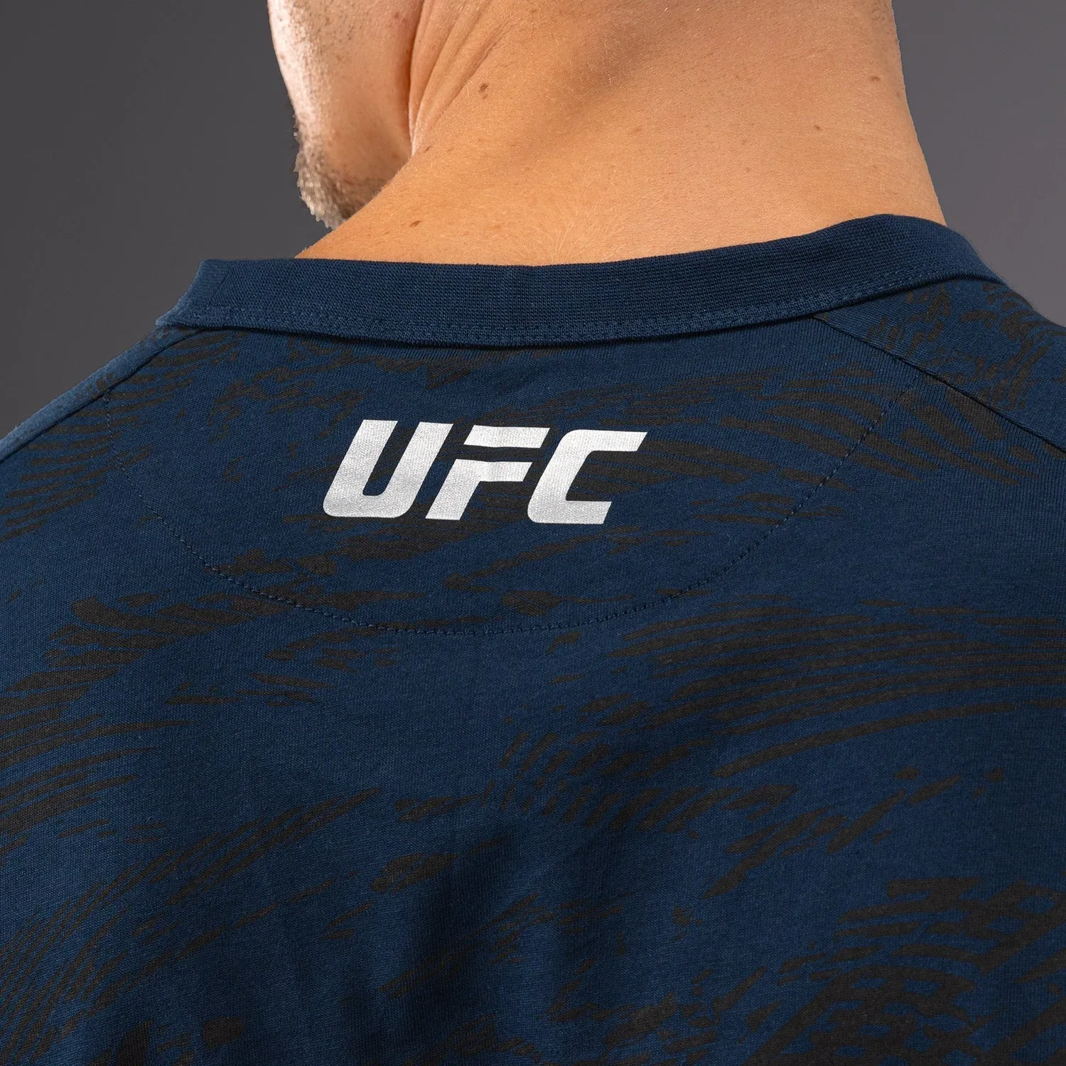 QuickDryTechnology UFC Fusion by Venum Fight Week Men??s Long Sleeve T-Shirt - Oceanic Blue