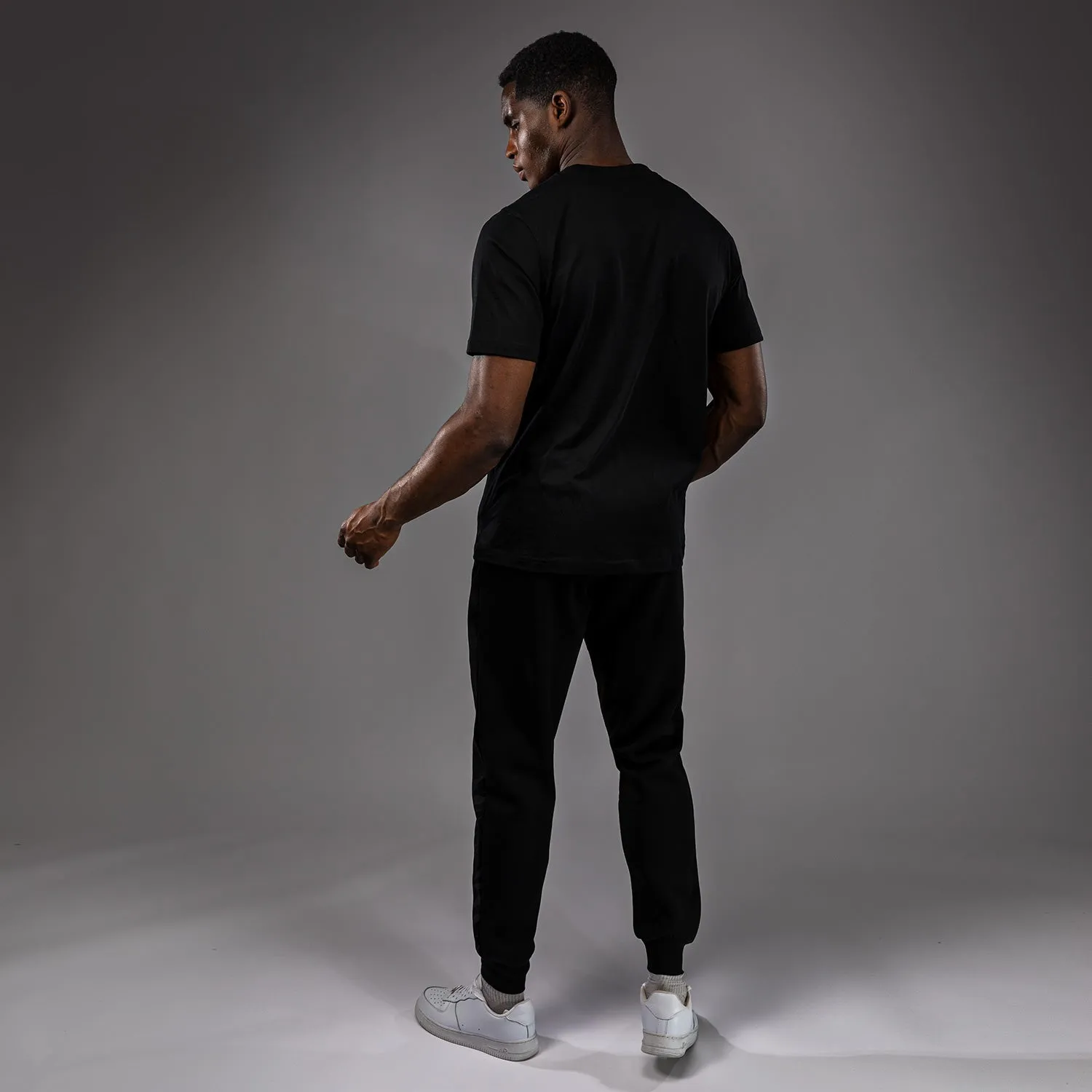 Layer-Friendly Multi Panel Structure UFC Fusion by Venum Men??s Replica Short Sleeve T-Shirt - Champion