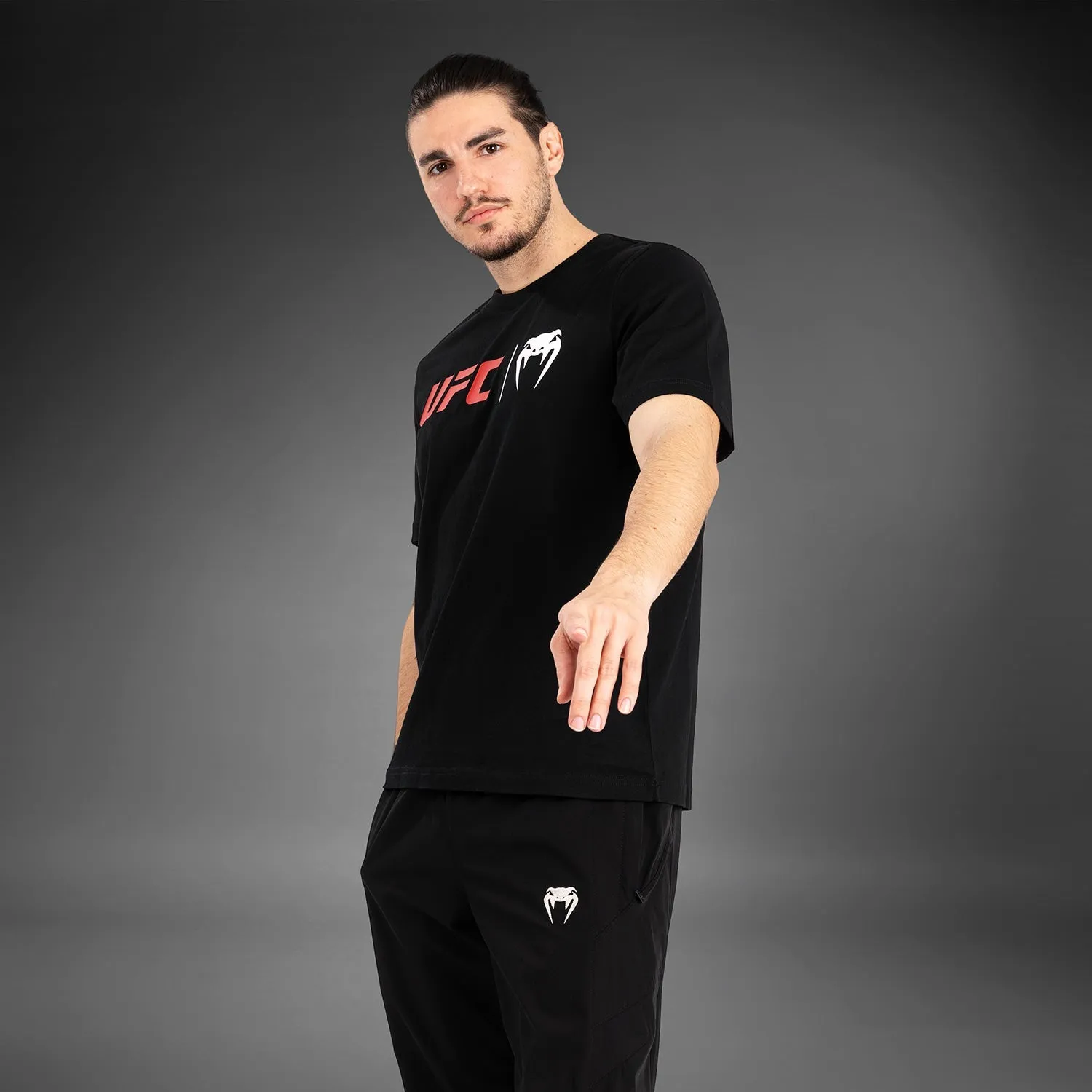 coordinate with other items UFC Venum Classic T-Shirt - Black/Red