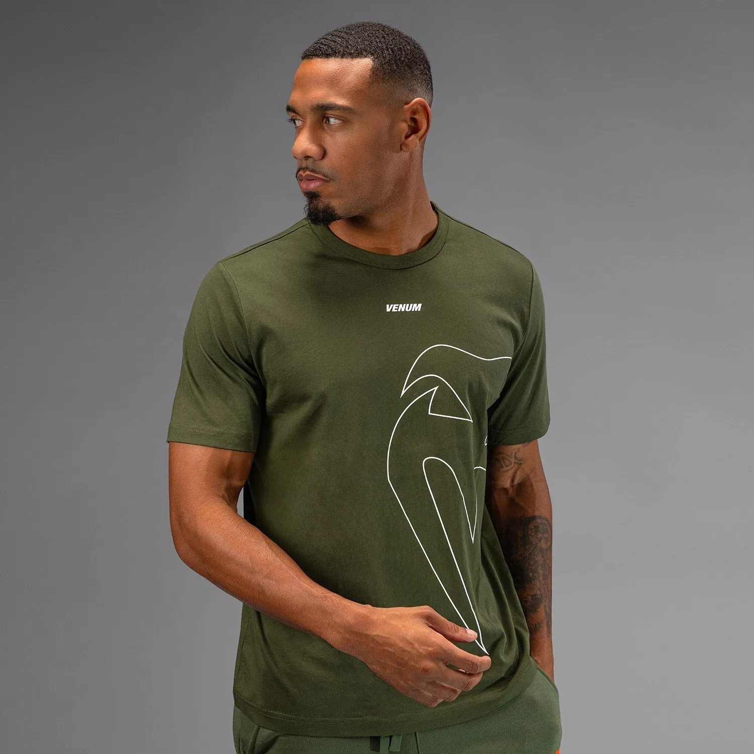 Flexible Weave Venum Giant Connect T-Shirt - Army Green