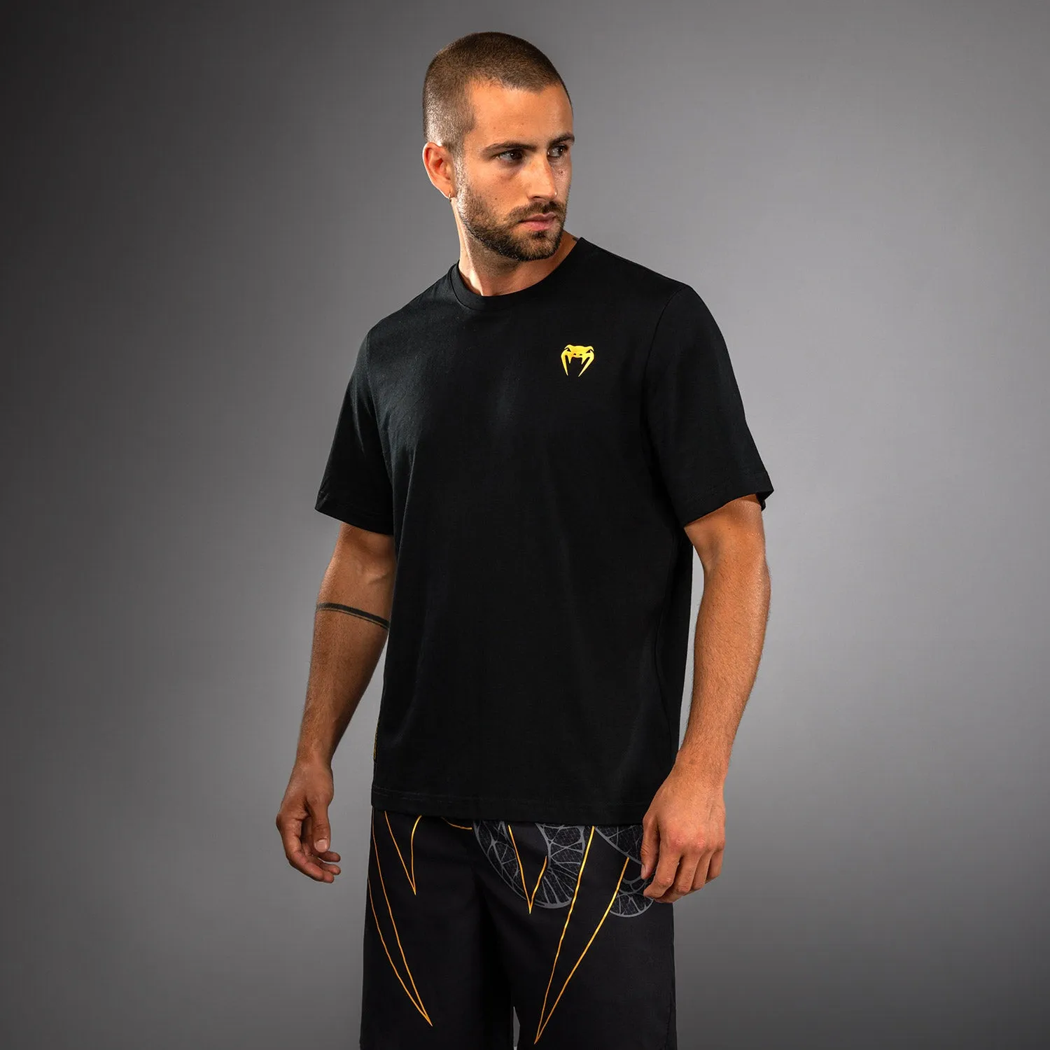 Bold Comfort Venum Serpenti T-Shirt - Black/Silver/Gold