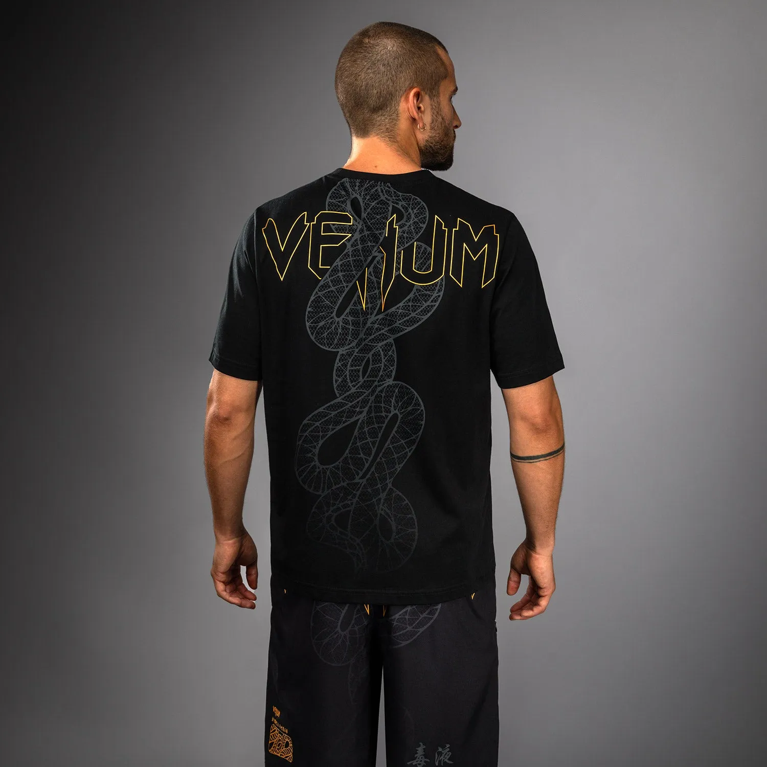 Venum Serpenti T-Shirt - Black/Silver/Gold Simple and Light Performance Wear