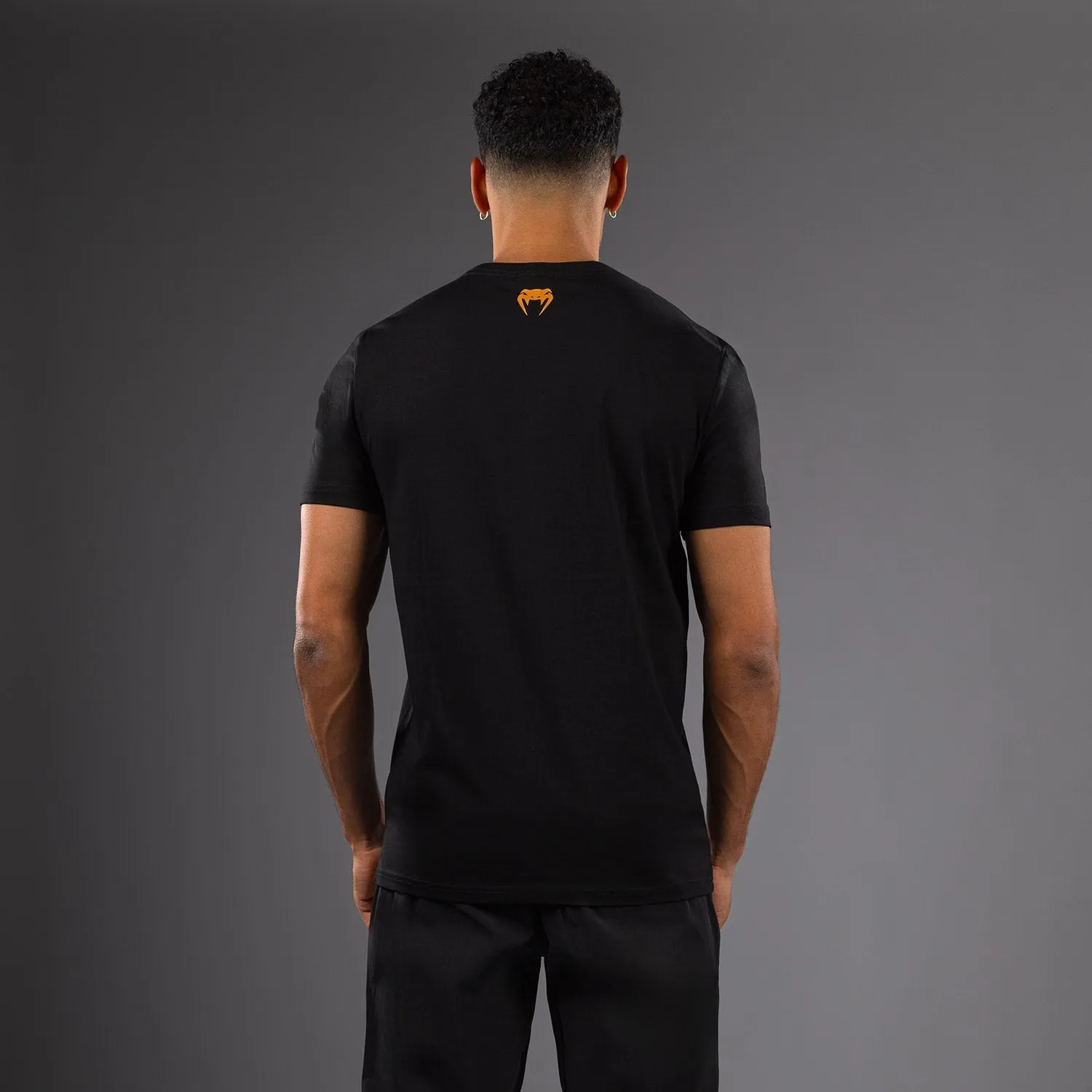 Seamless construction Stylish Fit Venum x Topuria Unmatched Edition T-Shirt - Black/Gold