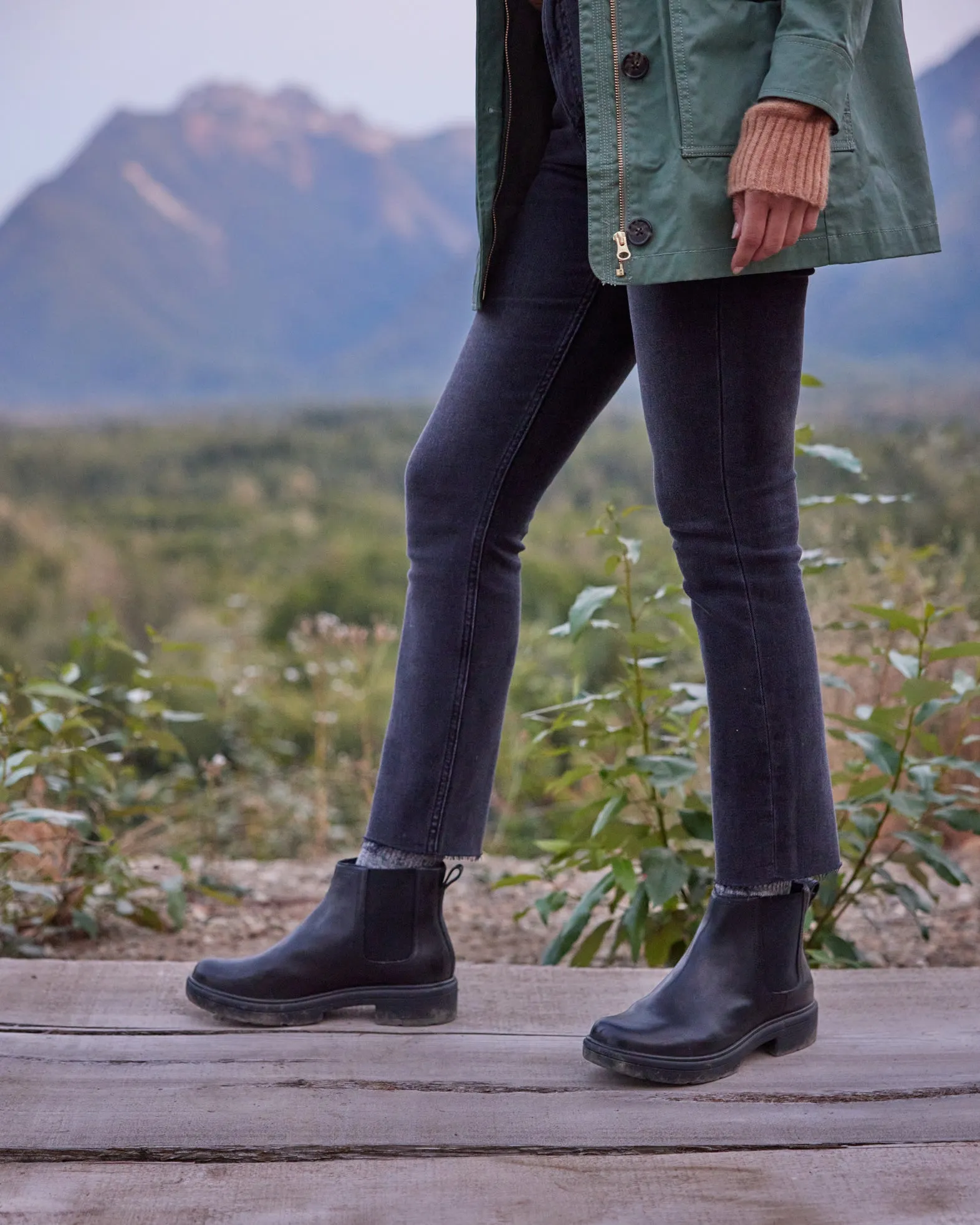 Vista Chelsea Padded Interior Weekend Wanderer Mud Resistant Work Commute