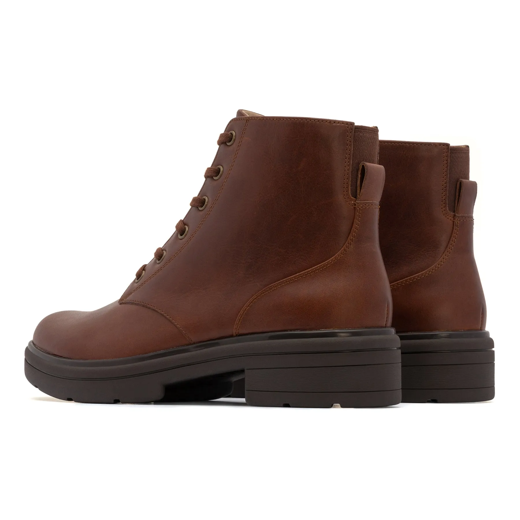 Vista Lace Metatarsal High Traction Weekend Wanderer Off Duty