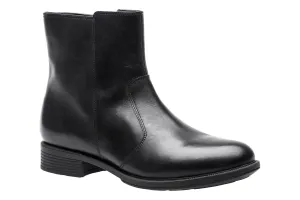 Urbana Metatarsal Adjustable Straps Grippy Outsole Mountain Hike